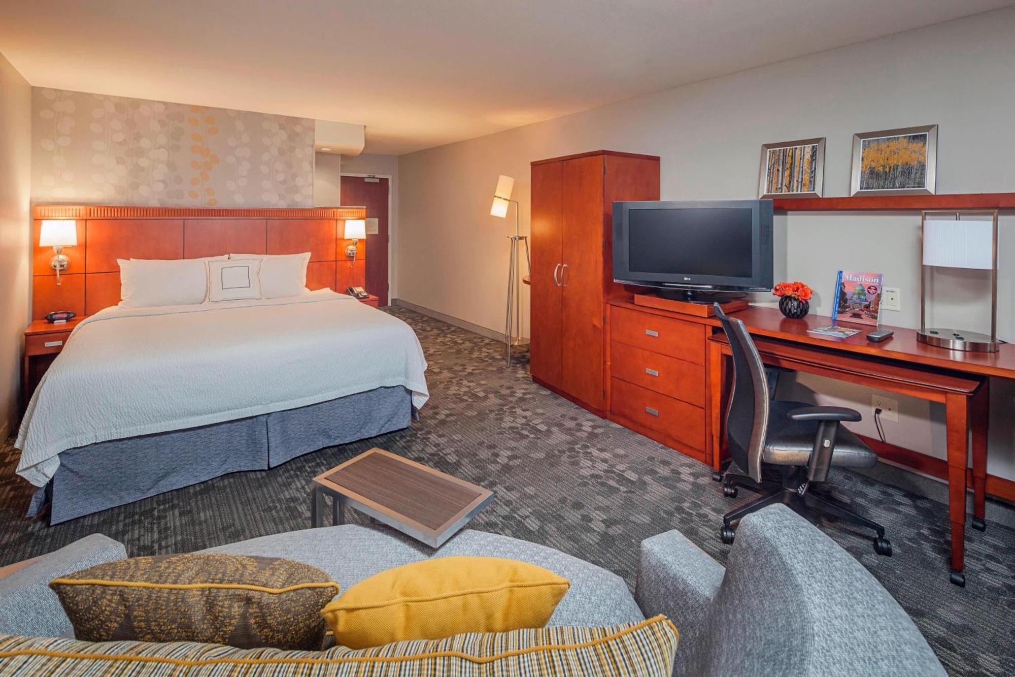 Courtyard By Marriott Madison West / Middleton Ξενοδοχείο Εξωτερικό φωτογραφία