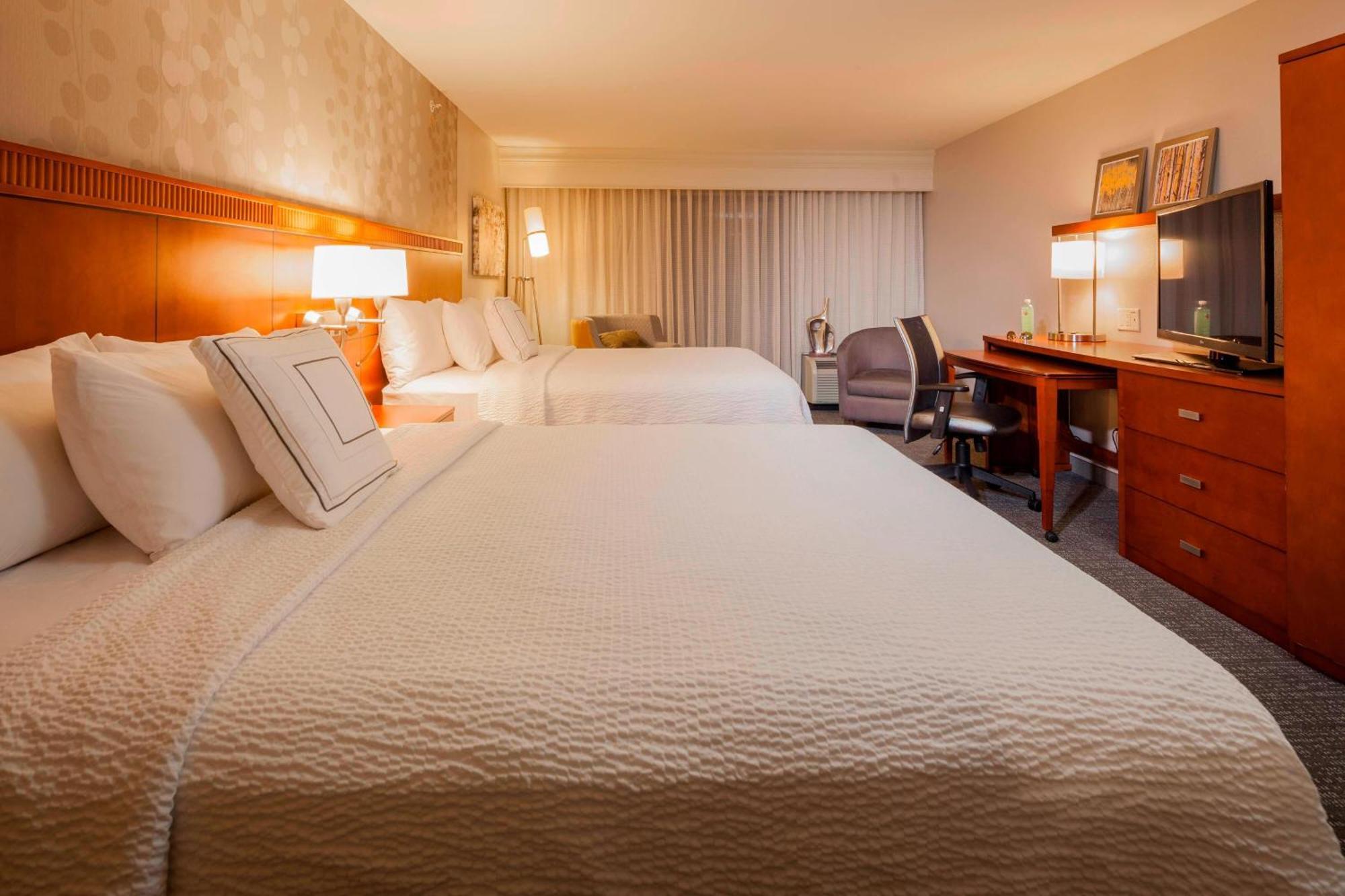 Courtyard By Marriott Madison West / Middleton Ξενοδοχείο Εξωτερικό φωτογραφία