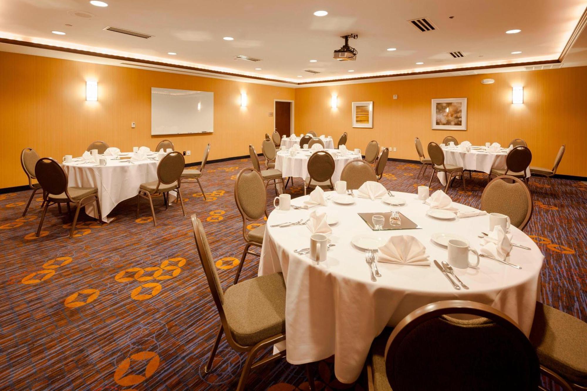 Courtyard By Marriott Madison West / Middleton Ξενοδοχείο Εξωτερικό φωτογραφία