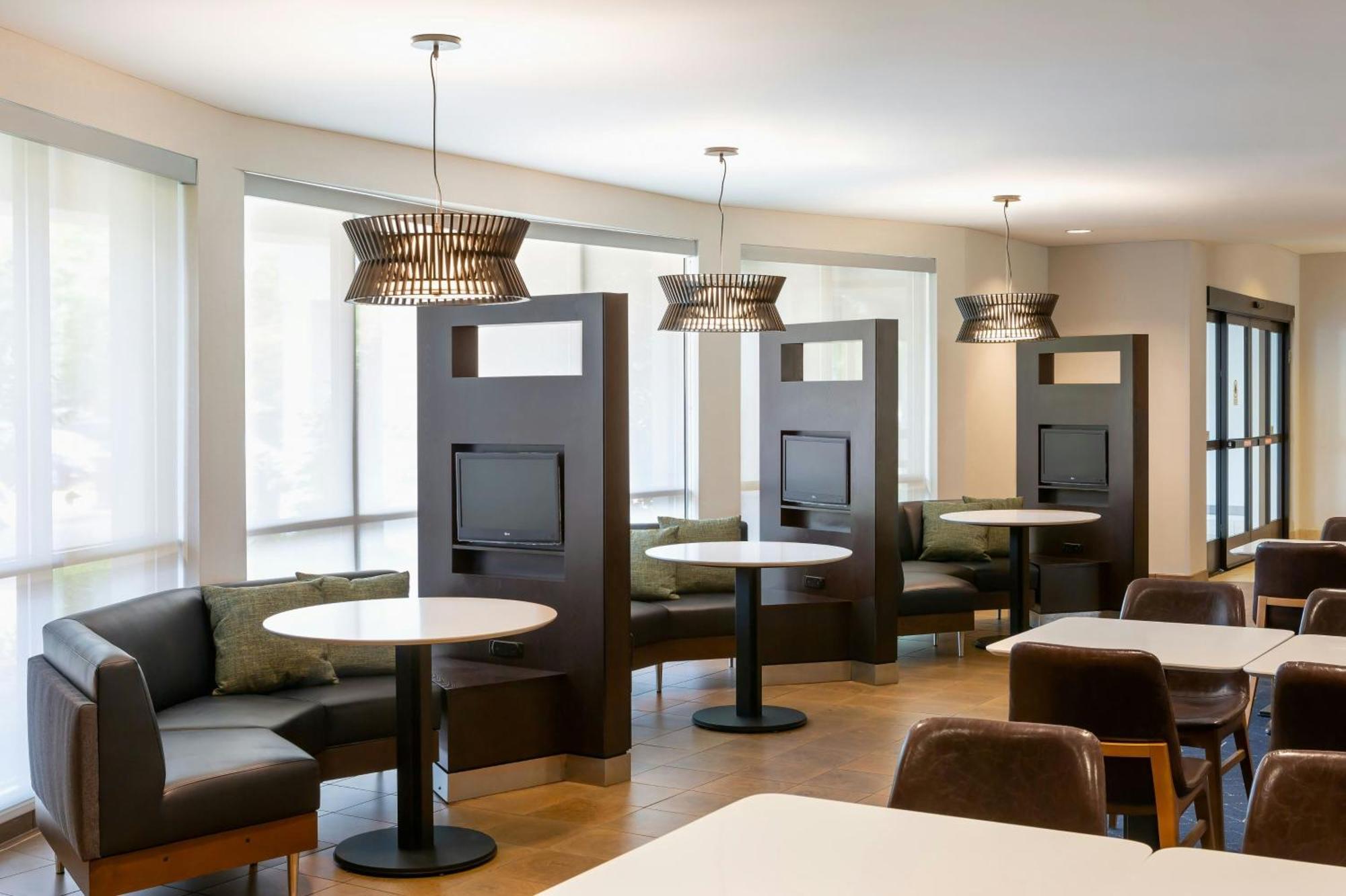 Courtyard By Marriott Madison West / Middleton Ξενοδοχείο Εξωτερικό φωτογραφία
