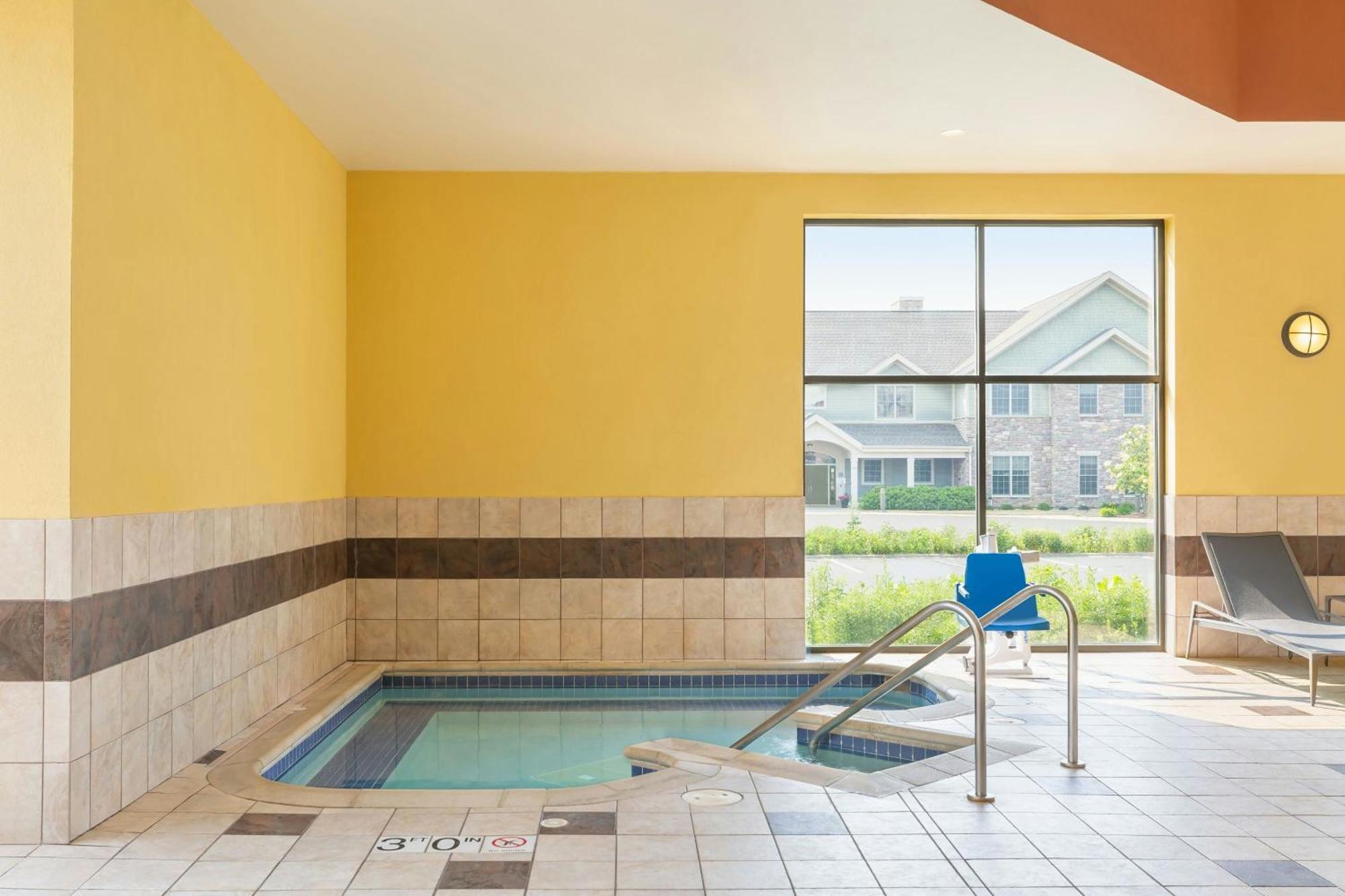Courtyard By Marriott Madison West / Middleton Ξενοδοχείο Εξωτερικό φωτογραφία