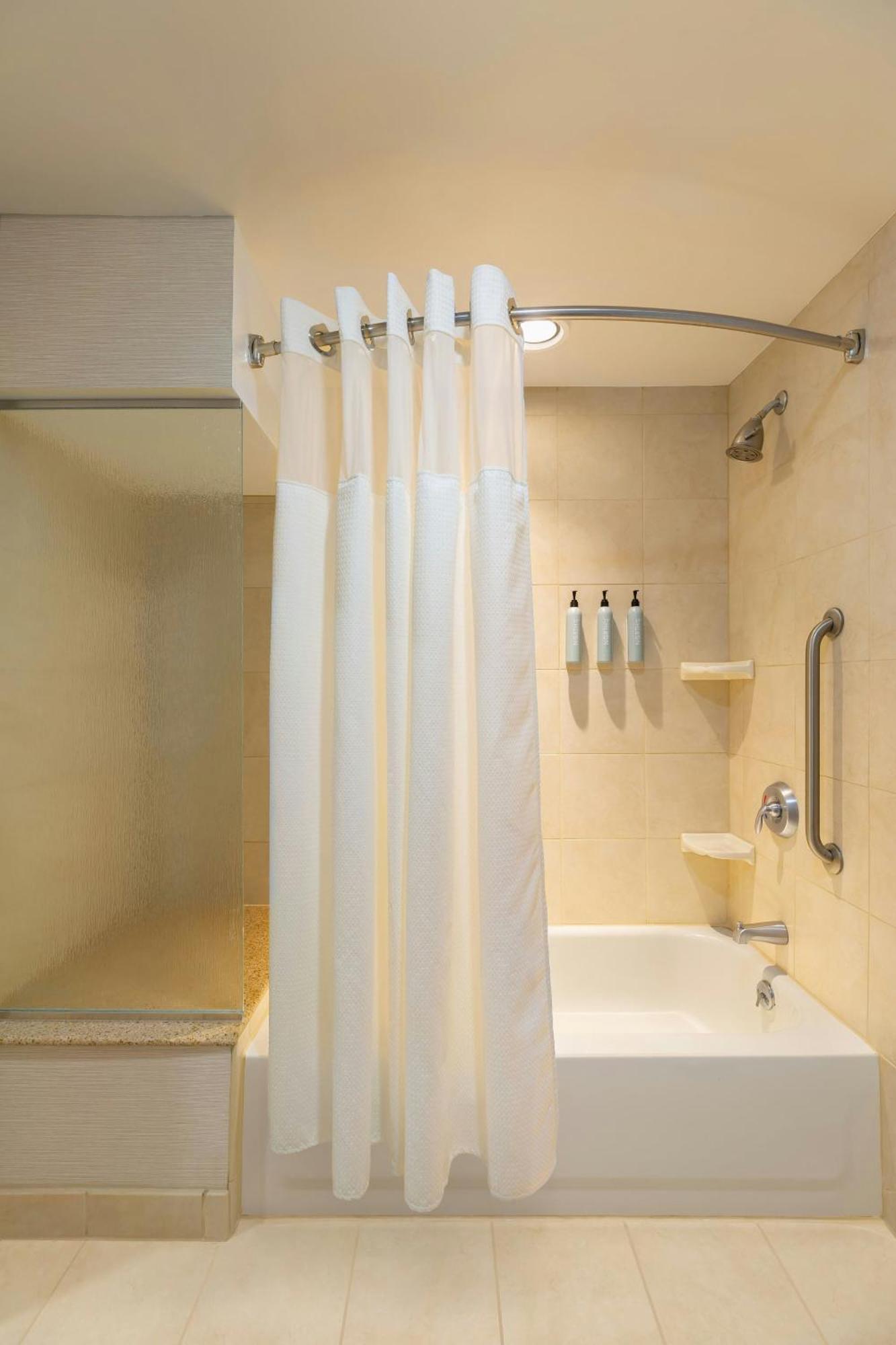 Courtyard By Marriott Madison West / Middleton Ξενοδοχείο Εξωτερικό φωτογραφία