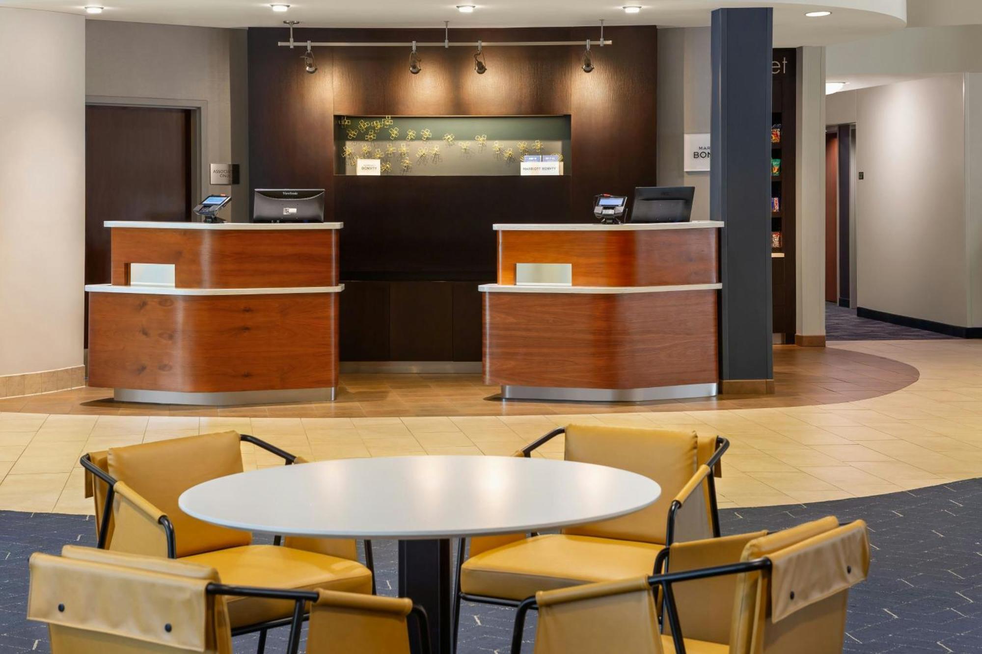 Courtyard By Marriott Madison West / Middleton Ξενοδοχείο Εξωτερικό φωτογραφία