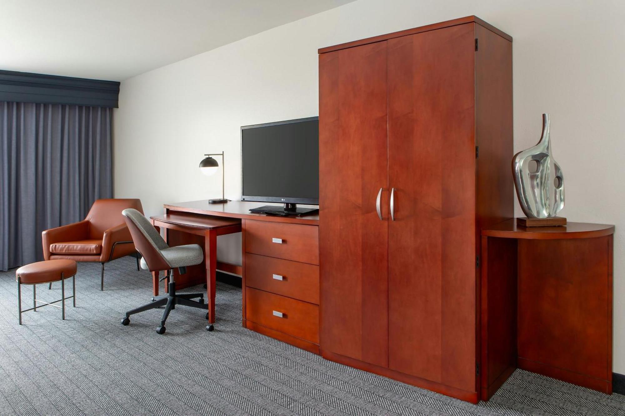 Courtyard By Marriott Madison West / Middleton Ξενοδοχείο Εξωτερικό φωτογραφία