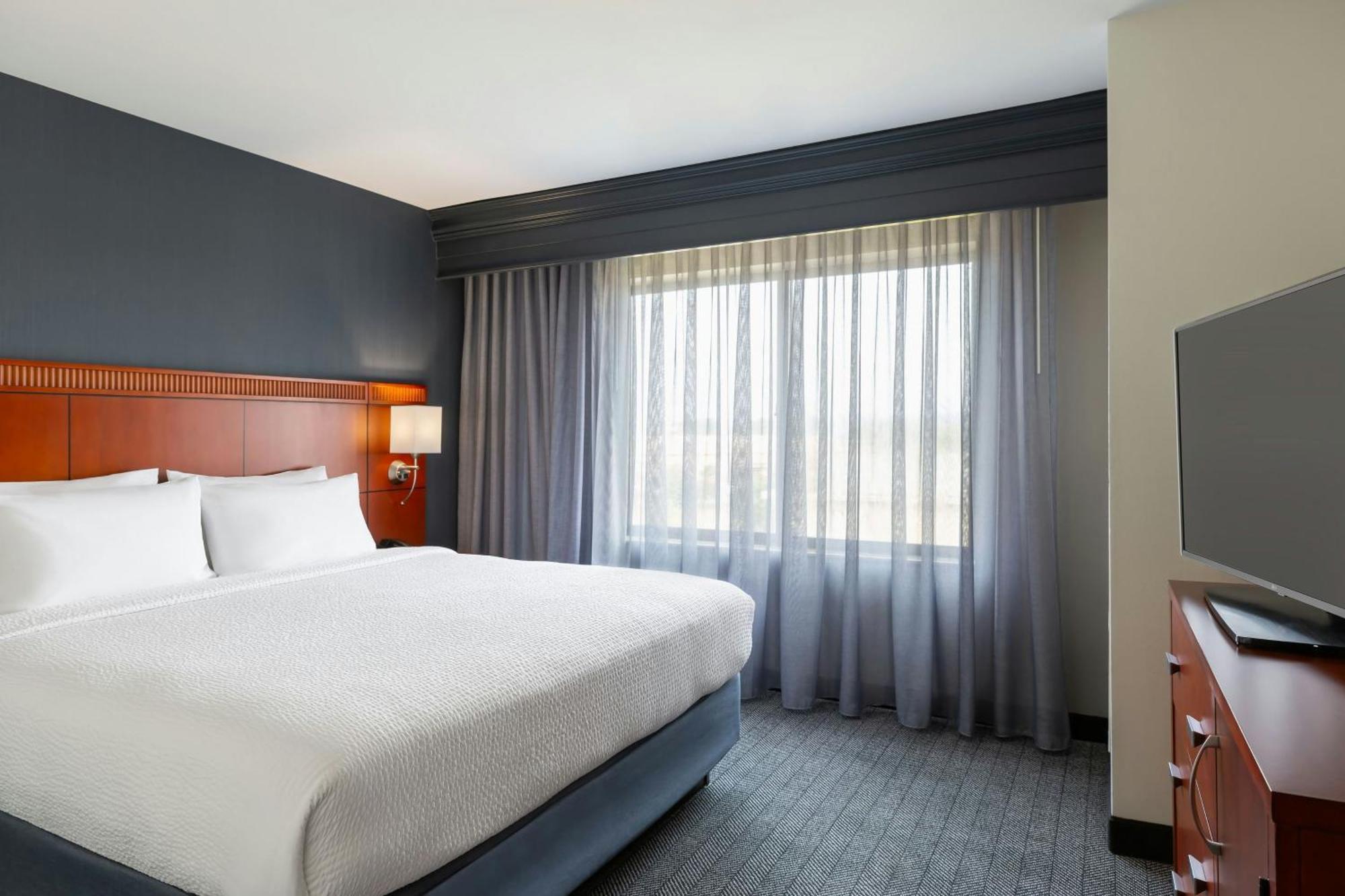 Courtyard By Marriott Madison West / Middleton Ξενοδοχείο Εξωτερικό φωτογραφία