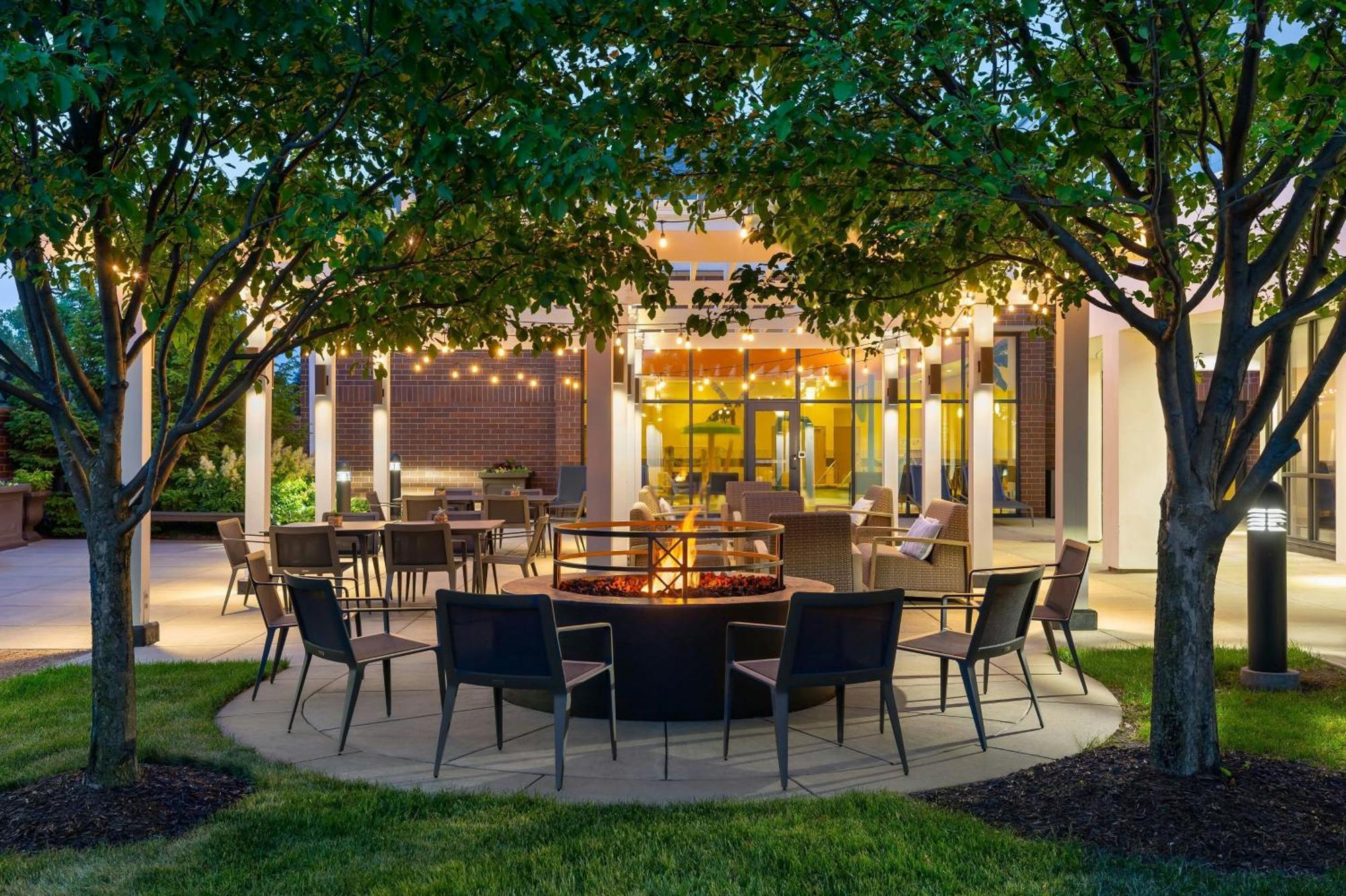 Courtyard By Marriott Madison West / Middleton Ξενοδοχείο Εξωτερικό φωτογραφία